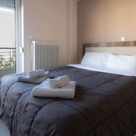 Central Apartment With Parking Лариса Екстер'єр фото
