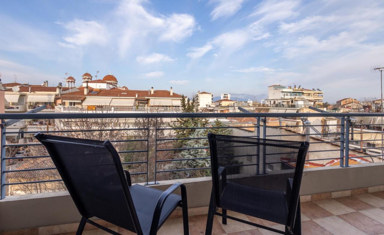 Central Apartment With Parking Лариса Екстер'єр фото